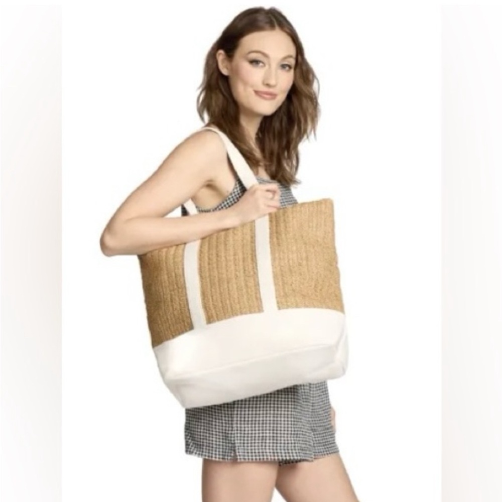 Show Me Your MuMu Sunseeker Canvas Beach / Tote Bag